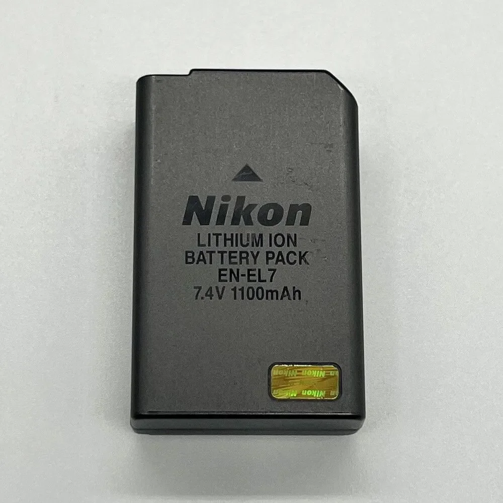 Genuine Nikon EN-EL7 Battery for Coolpix 8400/8800 Cameras OEM (25656) UNTESTED